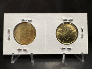 2020 75TH ANNIVERSARY OF THE END OF THE SECOND WORLD WAR IN CARDBOARD 2X2 COLOUR/NO COLOUR TOONIE (2 PACK)