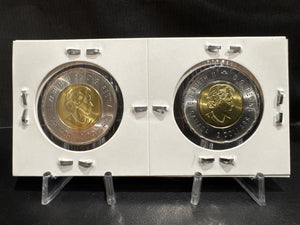 2020 THE SIGNING OF THE UNITED NATIONS CHARTER IN CARDBOARD 2X2 COLOUR/NO COLOUR LOONIE (2 PACK)