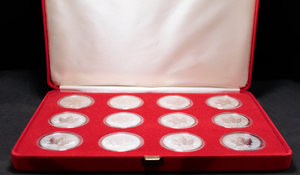 2004 $5 SILVER MAPLE LEAF SET - ZODIAC MARKS (SET OF 12) (12oz total)