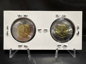 2022 50TH ANNIVERSARY OF THE SUMMIT SERIES IN CARDBOARD 2X2 COLOURED/UNCOLOURED TOONIE (2 PACK)