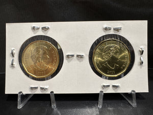 2022 CELEBRATING OSCAR PETERSON IN CARDBOARD 2X2 COLOURED/UNCOLOURED LOONIE (2 PACK)