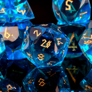 MULTIFACETED RESIN DICE SET - AQUAMARINE