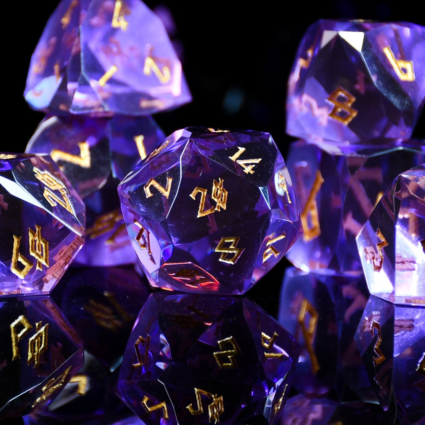MULTIFACETED RESIN DICE SET (PURPLE)