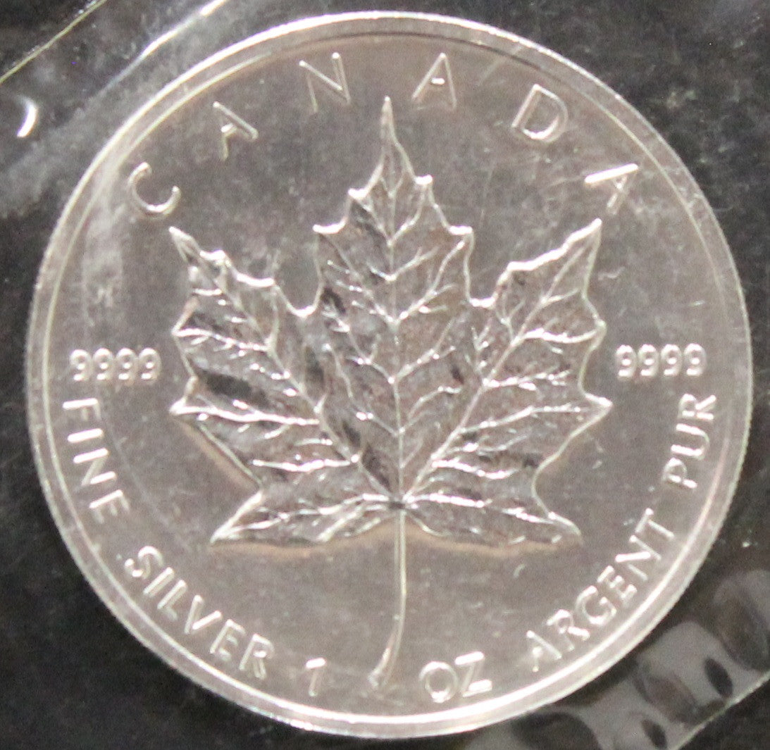 E-TRANSFER ONLY - 1oz. 2007 CANADIAN SILVER MAPLE LEAF COIN