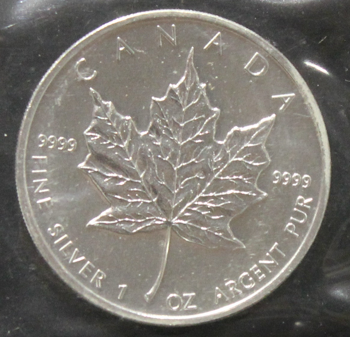E-TRANSFER ONLY - 1oz. 2002 CANADIAN SILVER MAPLE LEAF COIN