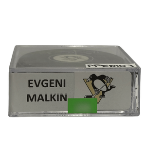 PITTSBURGH PENGUINS - EVGENI MALKIN AUTO PUCK
