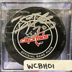 WASHINGTON CAPITALS - BRADEN HOLTBY AUTO PUCK