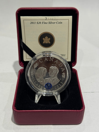 [AUCTION ONLY] 2011 $20 H.R.H. PRINCE WILLIAM AND CATHERINE MIDDLETON FINE SILVER COIN