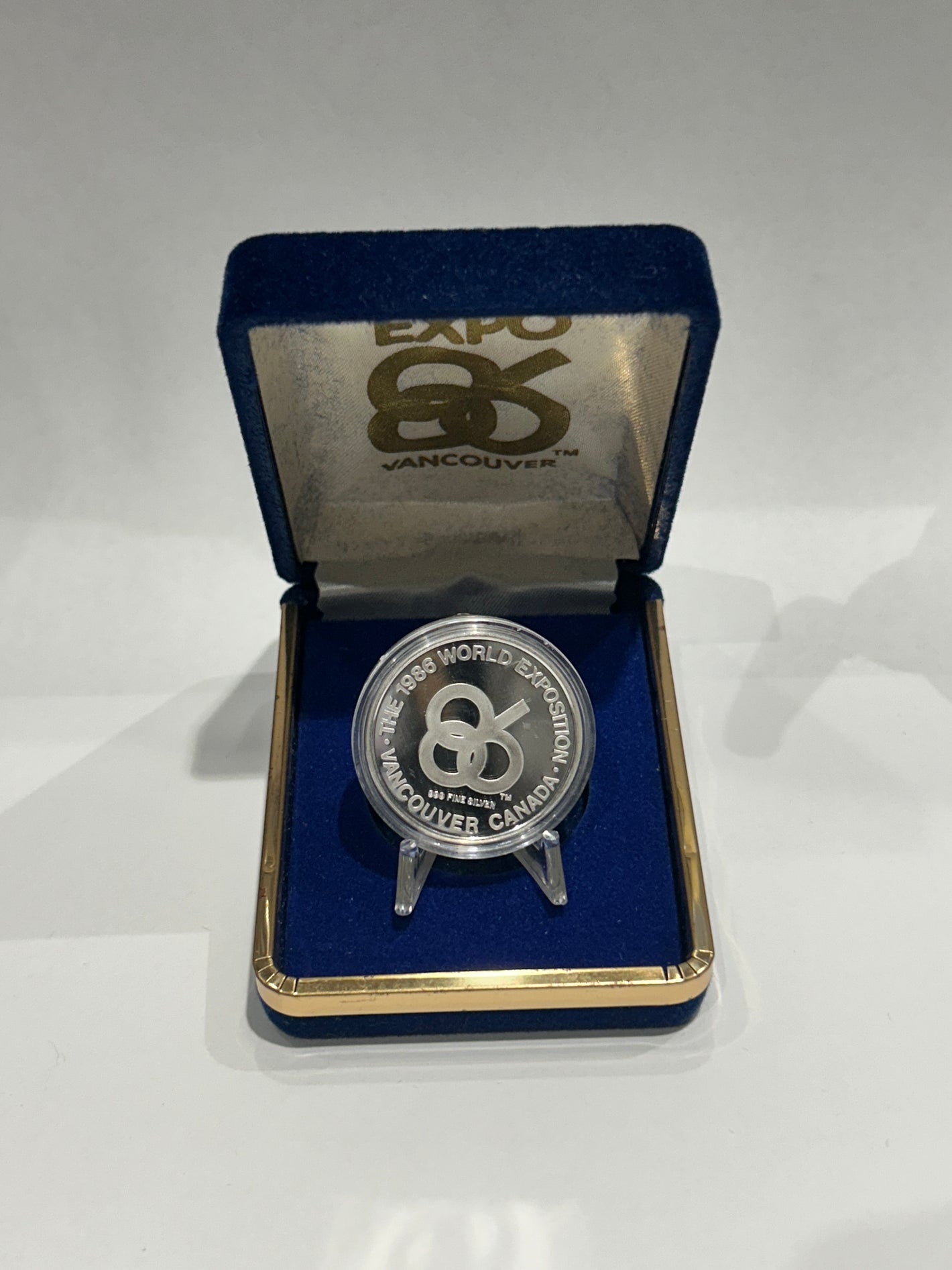 [AUCTION ONLY] 1986 WORLD EXPOSITION IN VANCOUVER CANADA MEDALLION