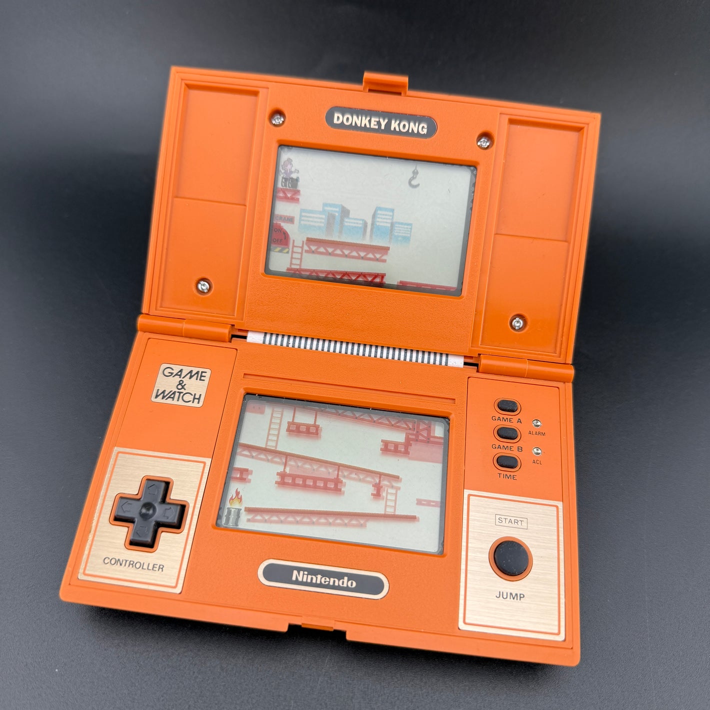 NINTENDO GAME & WATCH DONKEY KONG HANDHELD CONSOLE